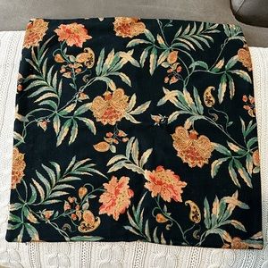 LAST CHANCE West elm 20x20 accent pillow. Reversible pattern